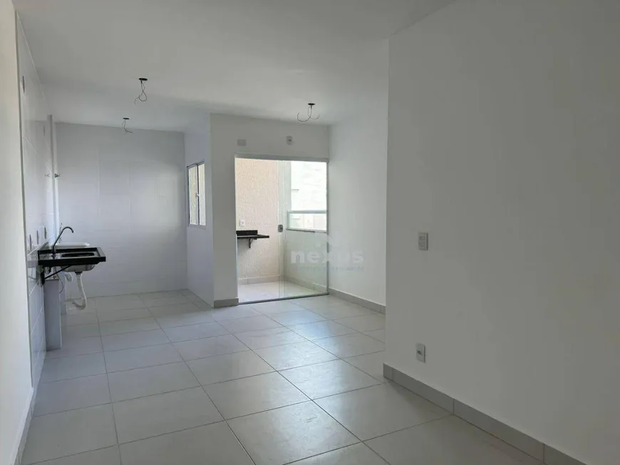 Foto 1 de Apartamento com 2 Quartos à venda, 53m² em Novo Mundo, Uberlândia