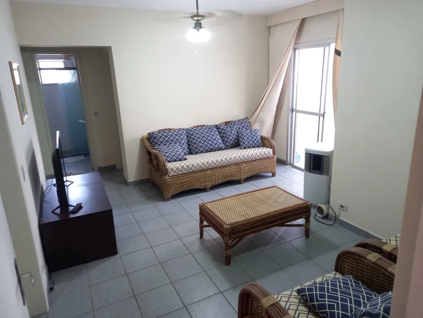 Foto 1 de Apartamento com 2 Quartos para alugar, 76m² em Pitangueiras, Guarujá