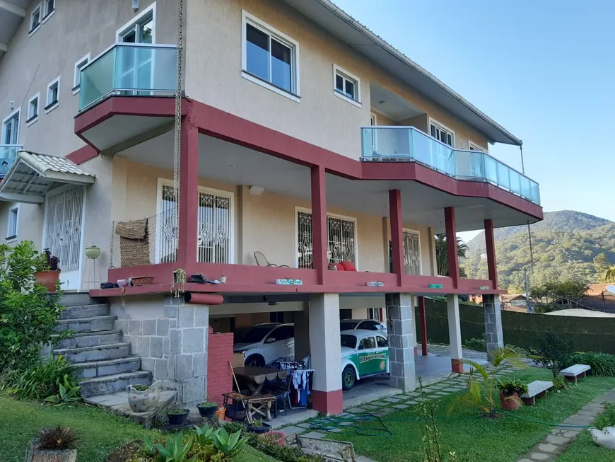 Foto 1 de Apartamento com 4 Quartos à venda, 319m² em Carlos Guinle, Teresópolis