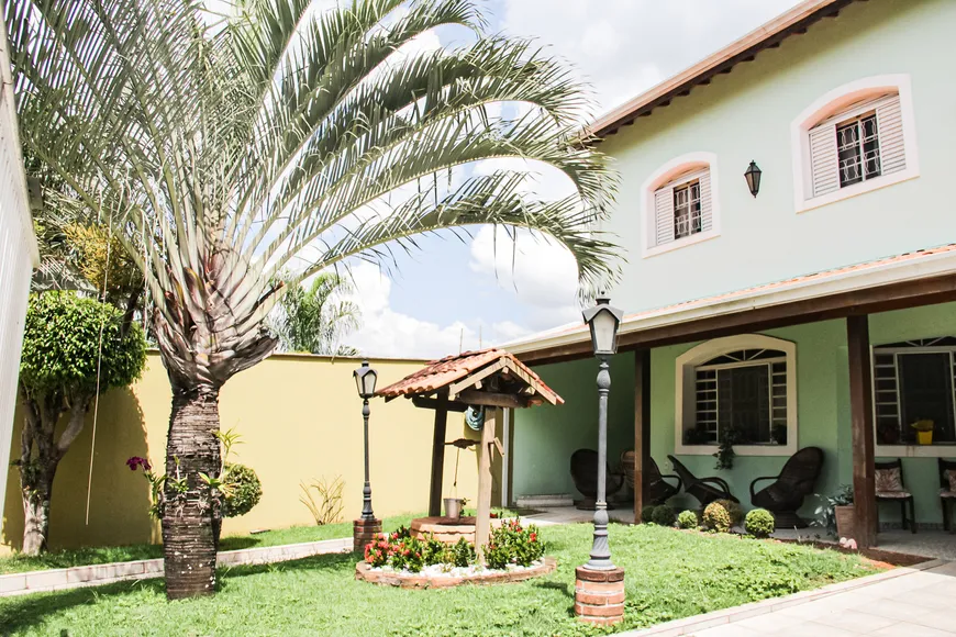 Foto 1 de Casa com 4 Quartos à venda, 313m² em Vila Brandina, Campinas