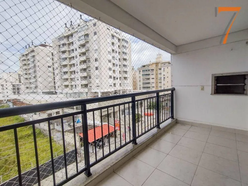Foto 1 de Apartamento com 3 Quartos para alugar, 104m² em Abraão, Florianópolis