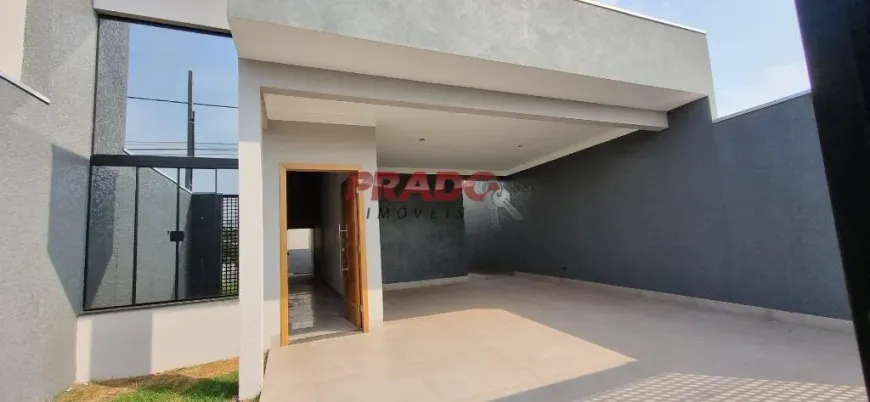 Foto 1 de Casa com 3 Quartos à venda, 116m² em Jardim Araucária, Maringá