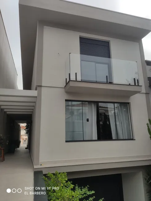Foto 1 de Casa com 3 Quartos à venda, 350m² em Vila Pauliceia, São Paulo