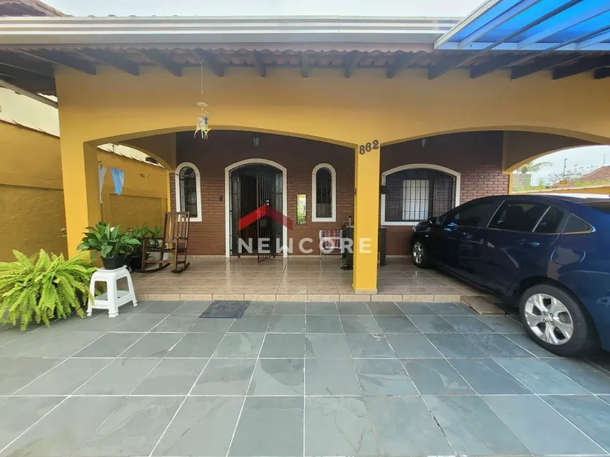 Foto 1 de Casa com 2 Quartos à venda, 98m² em Balneario Jussara, Mongaguá