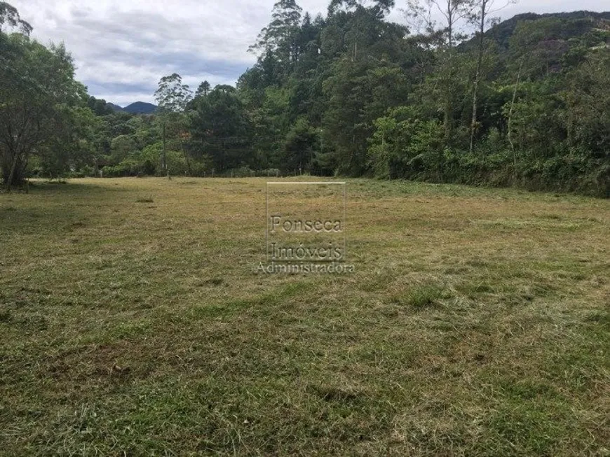 Foto 1 de Lote/Terreno à venda, 4200m² em Fazenda Inglesa, Petrópolis