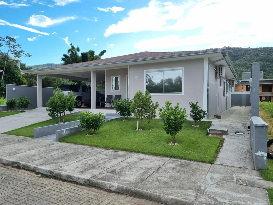 Foto 1 de Casa com 3 Quartos à venda, 180m² em Ratones, Florianópolis