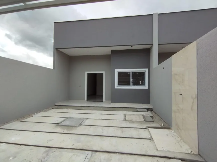 Foto 1 de Casa com 3 Quartos à venda, 92m² em Parque D Pedro, Itaitinga