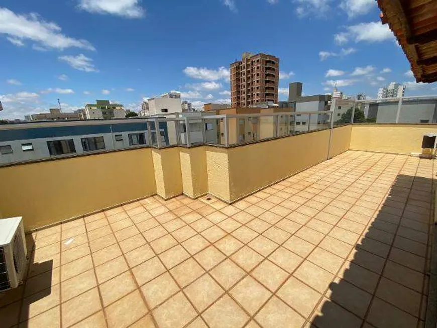 Foto 1 de Cobertura com 3 Quartos à venda, 87m² em Santa Mônica, Uberlândia