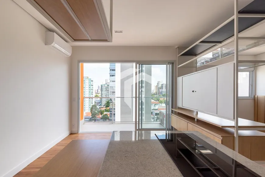 Foto 1 de Apartamento com 1 Quarto para venda ou aluguel, 38m² em Cambuí, Campinas