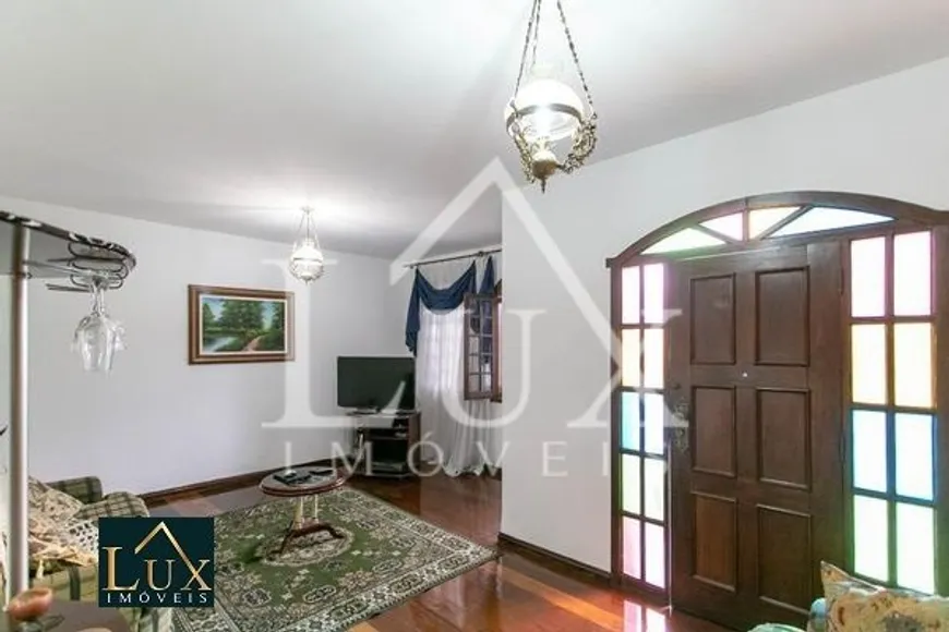 Foto 1 de Casa com 4 Quartos à venda, 155m² em Ouro Preto, Belo Horizonte