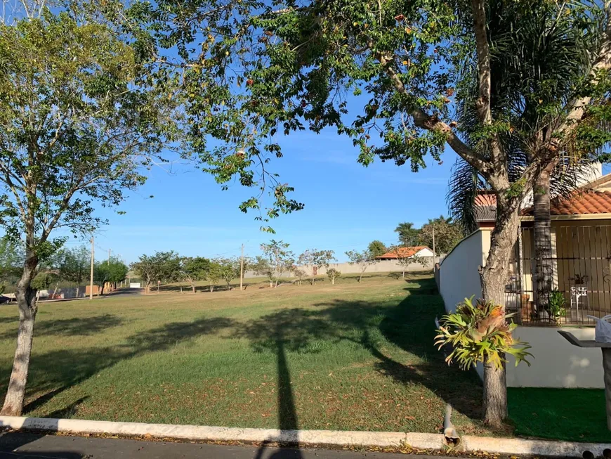 Foto 1 de Lote/Terreno à venda, 450m² em , São Pedro