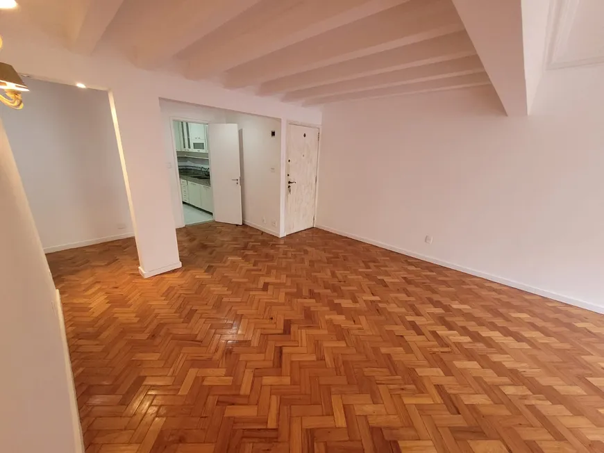 Foto 1 de Apartamento com 3 Quartos à venda, 120m² em Leblon, Rio de Janeiro