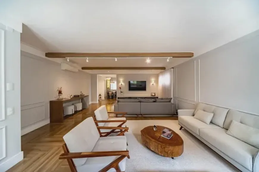 Foto 1 de Casa de Condomínio com 4 Quartos à venda, 300m² em Jardim Prudência, São Paulo