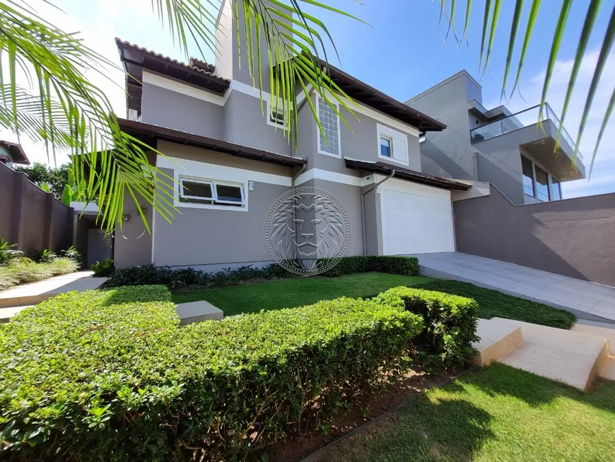 Foto 1 de Casa com 3 Quartos à venda, 500m² em Rio Tavares, Florianópolis