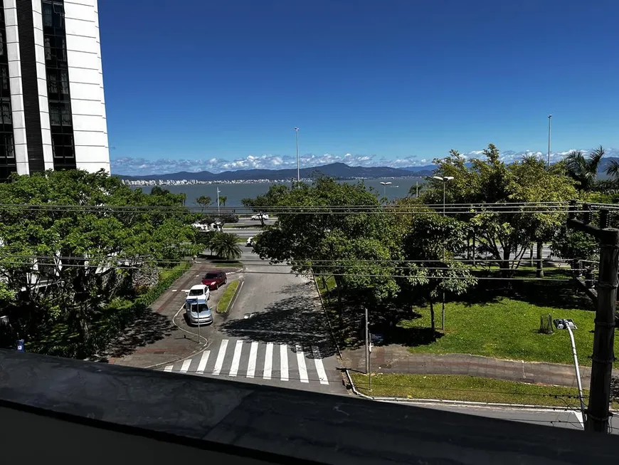 Foto 1 de Apartamento com 4 Quartos à venda, 157m² em Agronômica, Florianópolis