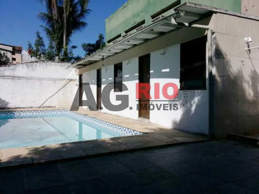 Foto 1 de Lote/Terreno à venda, 422m² em Praça Seca, Rio de Janeiro