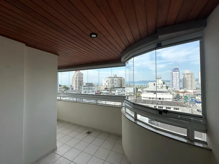 Foto 1 de Apartamento com 2 Quartos à venda, 83m² em Estreito, Florianópolis