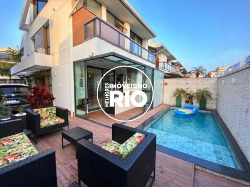 Foto 1 de Casa de Condomínio com 4 Quartos à venda, 191m² em Recreio Dos Bandeirantes, Rio de Janeiro