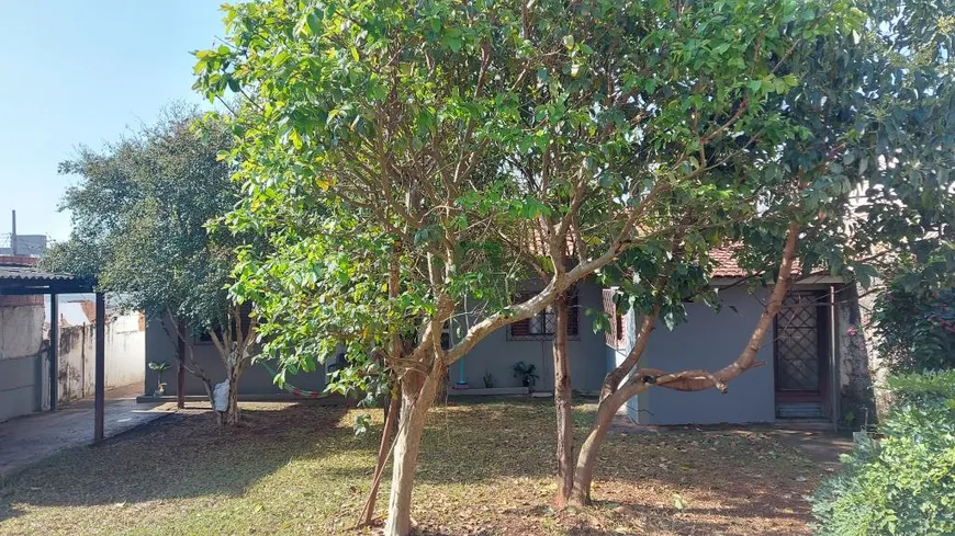 Foto 1 de Lote/Terreno com 1 Quarto à venda, 360m² em Santa Mônica, Uberlândia