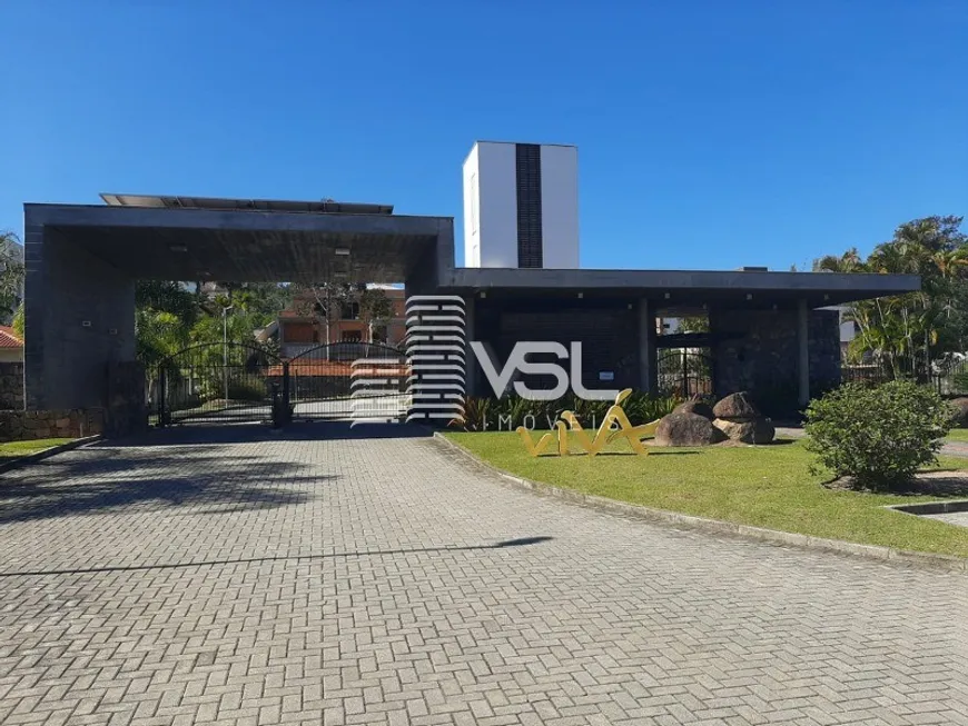 Foto 1 de Lote/Terreno à venda, 762m² em Cacupé, Florianópolis