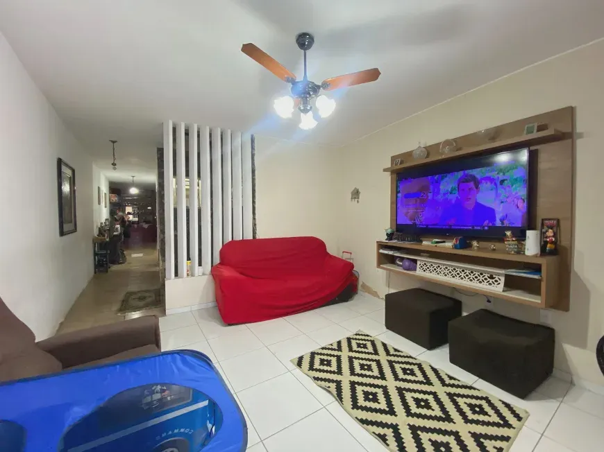 Foto 1 de Casa com 2 Quartos à venda, 65m² em Imbuí, Salvador