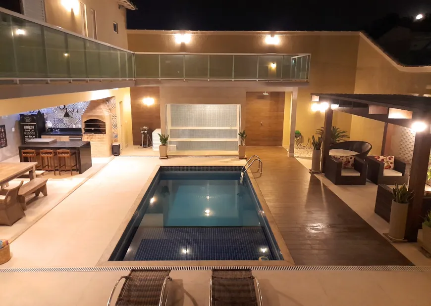 Foto 1 de Casa com 4 Quartos à venda, 228m² em Pendotiba, Niterói