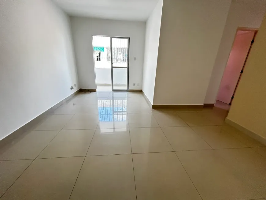 Foto 1 de Apartamento com 3 Quartos para alugar, 70m² em Nova Parnamirim, Parnamirim