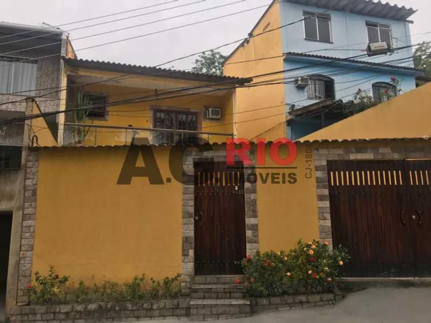 Foto 1 de  com 3 Quartos à venda, 245m² em  Vila Valqueire, Rio de Janeiro