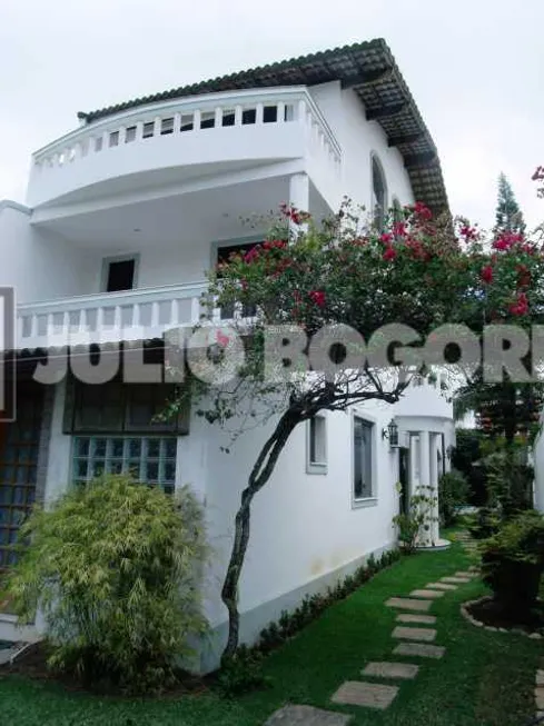 Foto 1 de Casa de Condomínio com 4 Quartos para venda ou aluguel, 280m² em Recreio Dos Bandeirantes, Rio de Janeiro