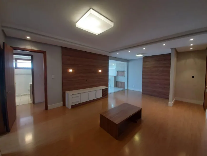 Foto 1 de Apartamento com 3 Quartos à venda, 128m² em Vila Nova, Novo Hamburgo