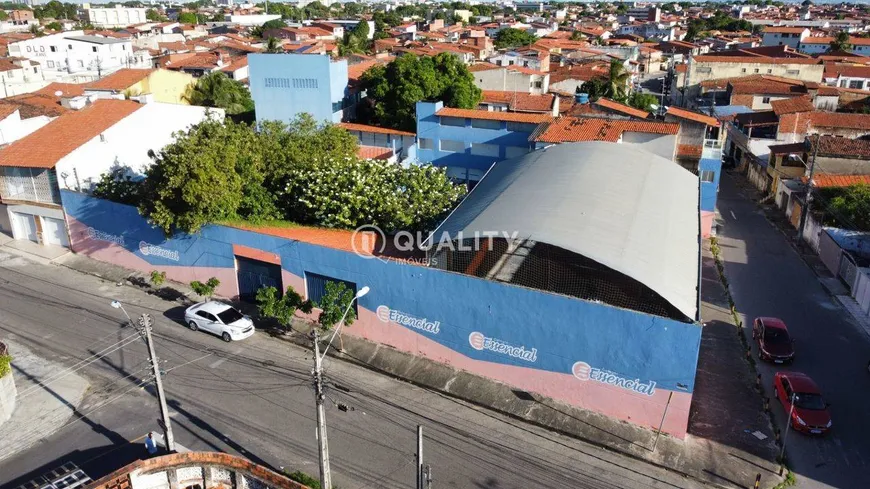 Foto 1 de Prédio Comercial para venda ou aluguel, 1580m² em Jóquei Clube, Fortaleza