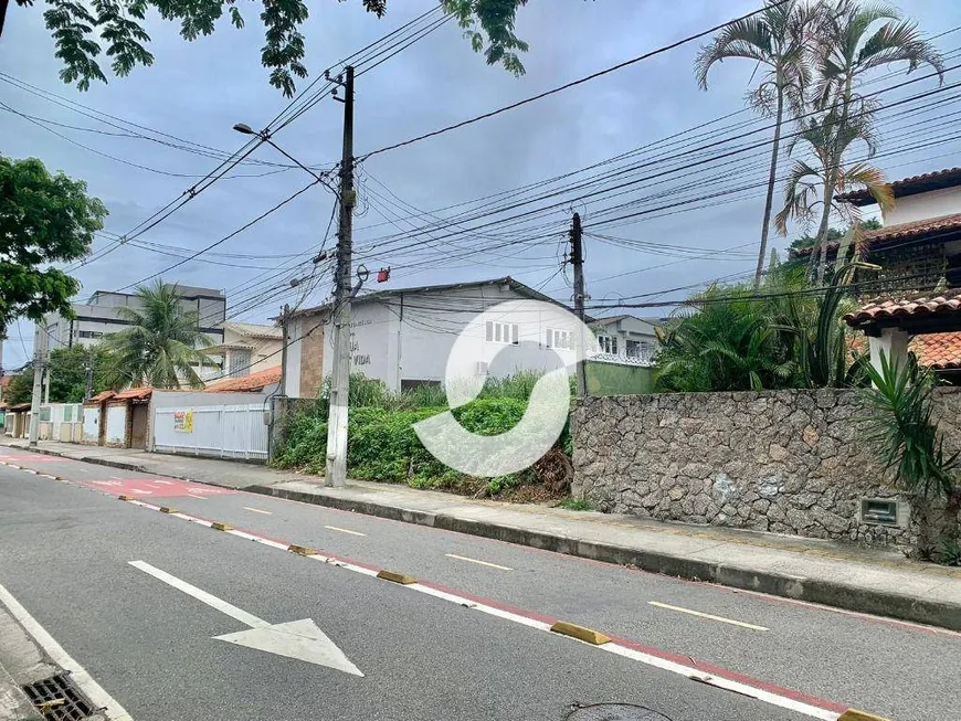 Foto 1 de Lote/Terreno para venda ou aluguel, 360m² em Piratininga, Niterói