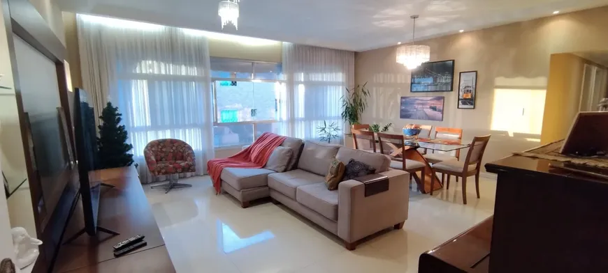 Foto 1 de Apartamento com 3 Quartos à venda, 106m² em Jardim Guanabara, Rio de Janeiro