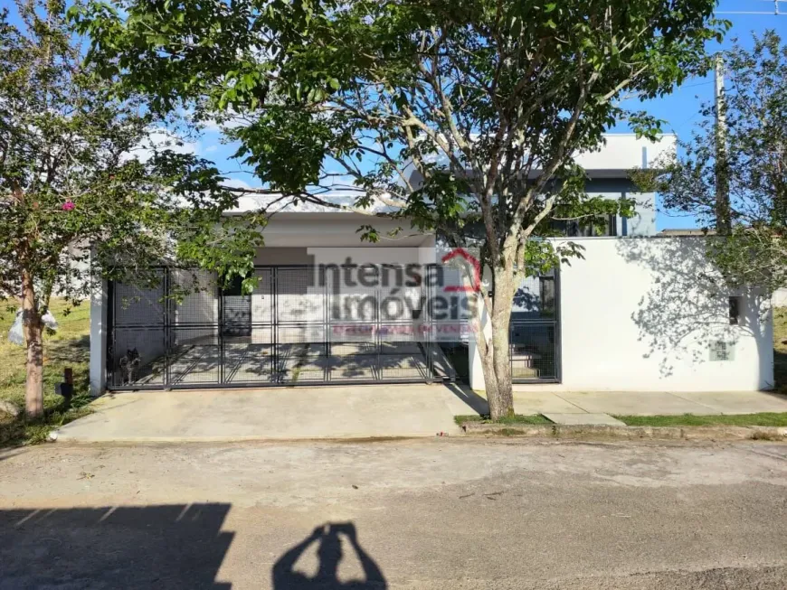 Foto 1 de Casa com 2 Quartos à venda, 160m² em Campos Elíseos, Taubaté
