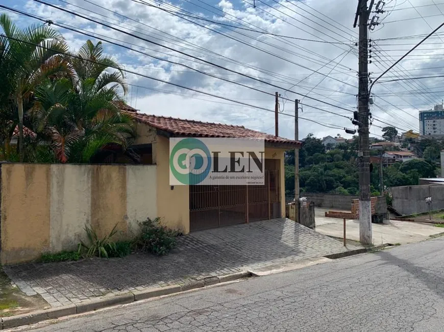 Foto 1 de Casa com 3 Quartos à venda, 300m² em Jardim Planalto, Arujá