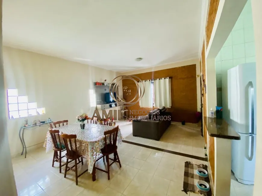 Foto 1 de Casa com 3 Quartos à venda, 132m² em Jardim Santa Maria, Jacareí