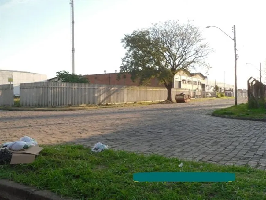 Foto 1 de Lote/Terreno para venda ou aluguel, 2152m² em Humaitá, Porto Alegre