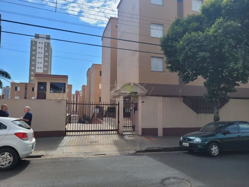 Foto 1 de Apartamento com 3 Quartos para venda ou aluguel, 71m² em Jardim Sao Carlos, São Carlos