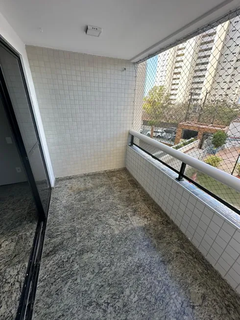 Foto 1 de Apartamento com 3 Quartos à venda, 120m² em Calhau, São Luís