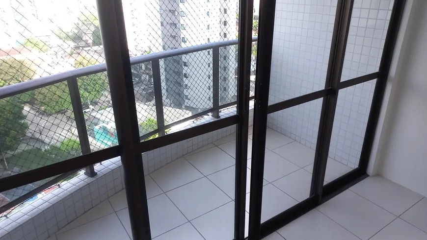 Foto 1 de Apartamento com 4 Quartos para alugar, 114m² em Rosarinho, Recife