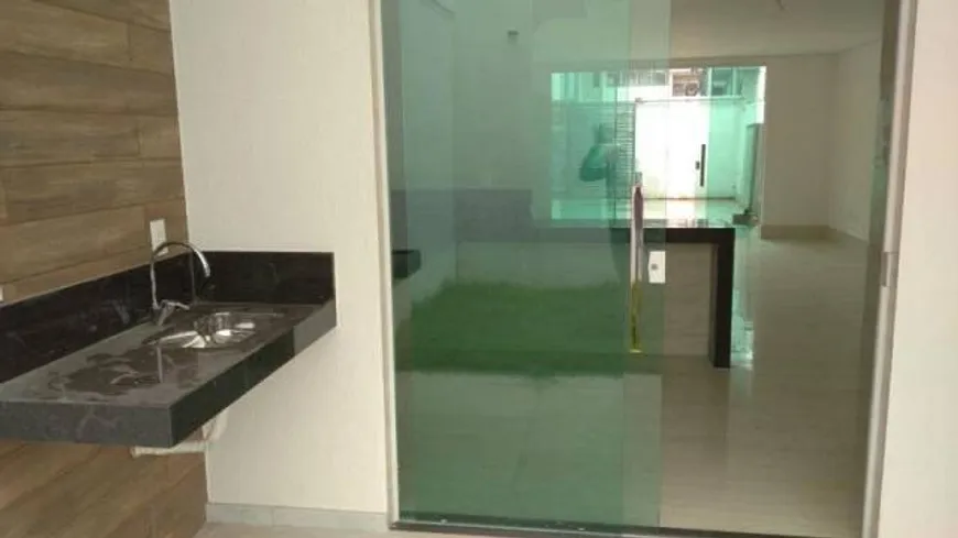 Foto 1 de Sobrado com 3 Quartos à venda, 224m² em Jardim Pilar, Santo André