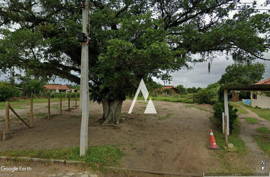 Foto 1 de Lote/Terreno à venda, 675m² em Ressacada, Garopaba