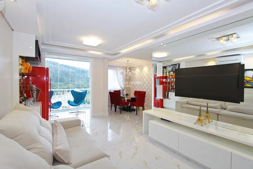 Foto 1 de Apartamento com 3 Quartos à venda, 76m² em Morro Santana, Porto Alegre