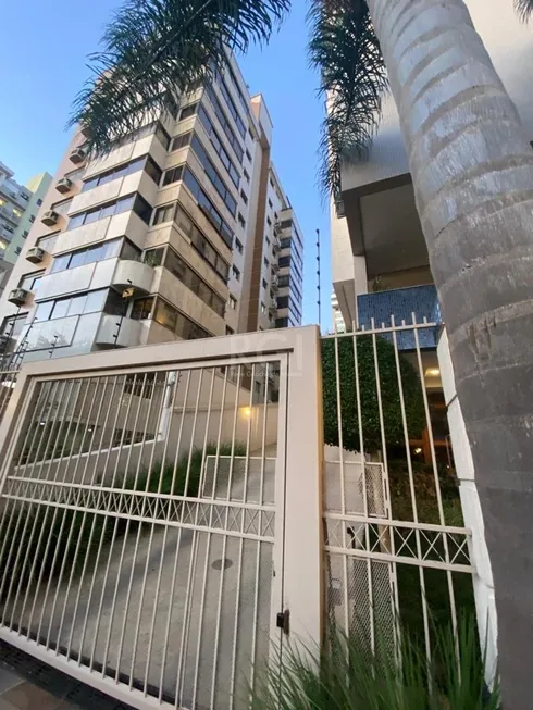 Foto 1 de Apartamento com 3 Quartos à venda, 117m² em Petrópolis, Porto Alegre