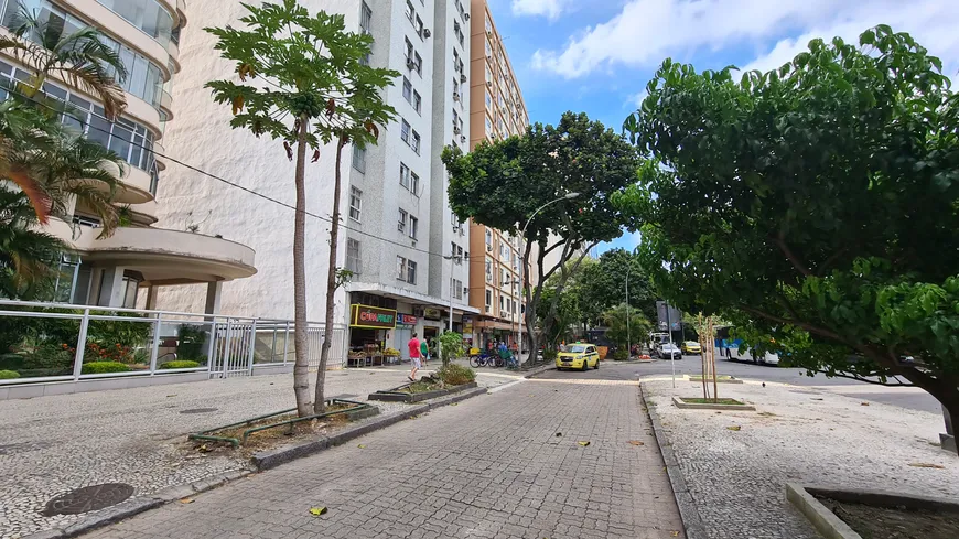 Foto 1 de Apartamento com 1 Quarto para alugar, 60m² em Botafogo, Rio de Janeiro