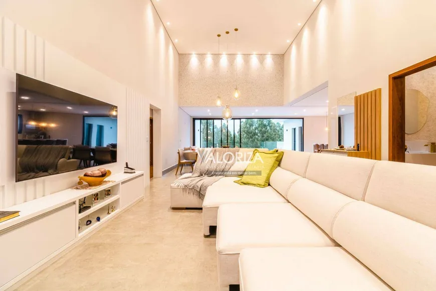 Foto 1 de Casa de Condomínio com 3 Quartos à venda, 253m² em Condominio Fazenda Alta Vista, Salto de Pirapora