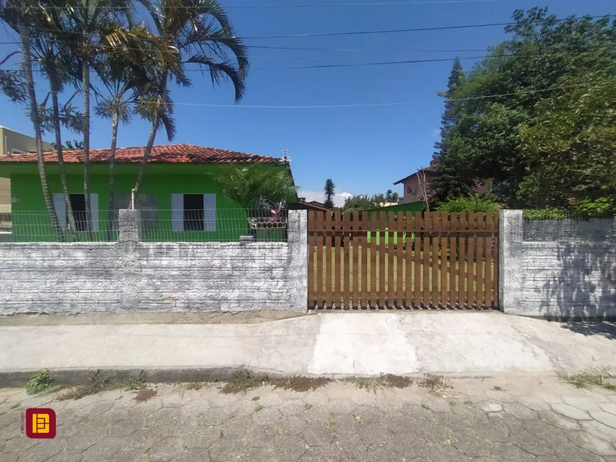 Foto 1 de Casa com 3 Quartos à venda, 118m² em Campeche, Florianópolis