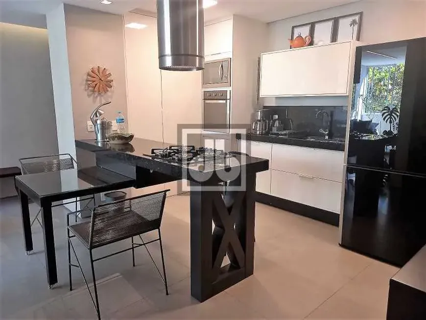 Foto 1 de Apartamento com 3 Quartos à venda, 105m² em Ipanema, Rio de Janeiro