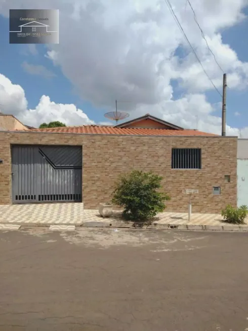 Foto 1 de Casa com 2 Quartos à venda, 100m² em Residencial 1º de Maio, Cosmópolis