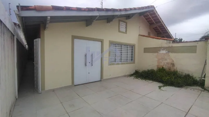 Foto 1 de Casa com 2 Quartos à venda, 120m² em Suarão, Itanhaém